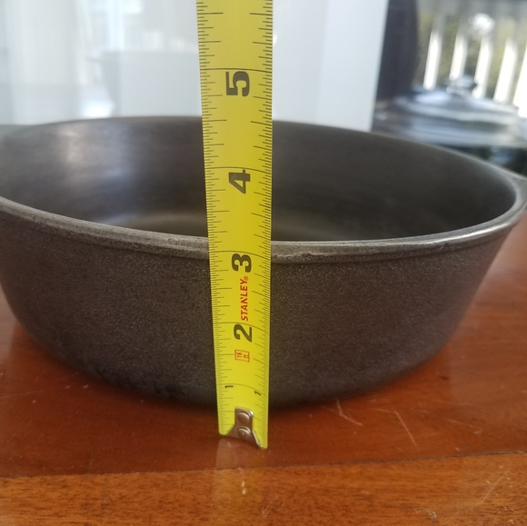 Vintage Wagner Ware No. 8 Chicken Fryer Cast Iron Skillet w/ Glass Lid - Picture 4 of 6